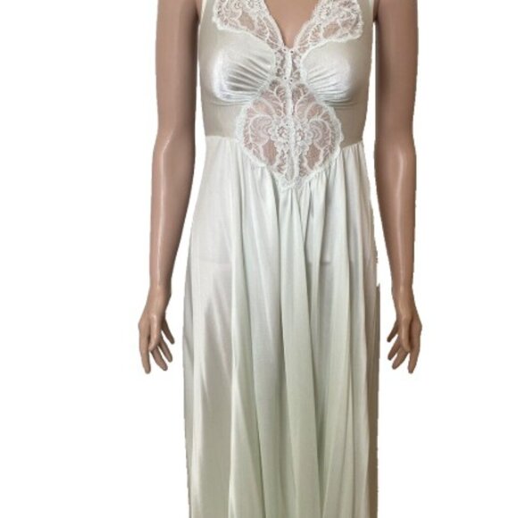 OLGA Pale Green Vintage 92150 Silky Nylon Nightgown Lace Bodice Small Excellent - Picture 1 of 6